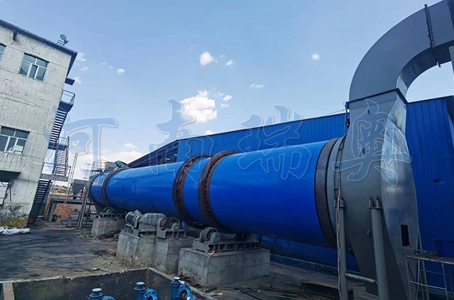 大型煤泥烘干機具備了什么優勢？